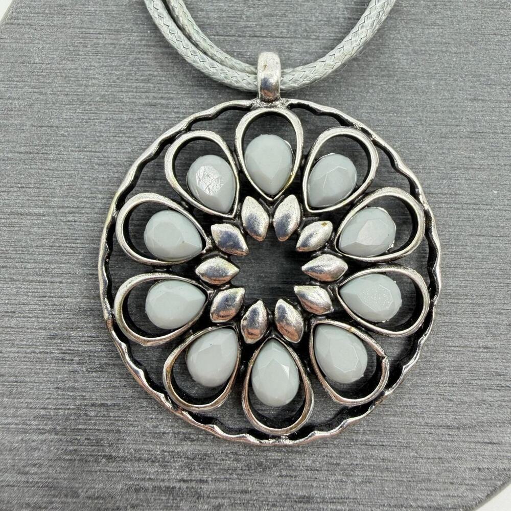 Silver tone gray bead floral